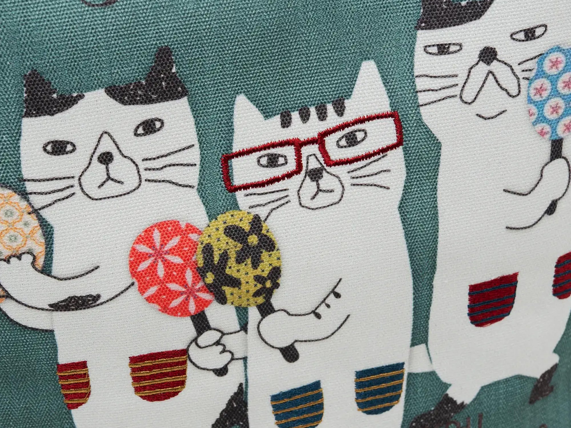Kusuguru Japan 3 Musical Cats Tote Bag